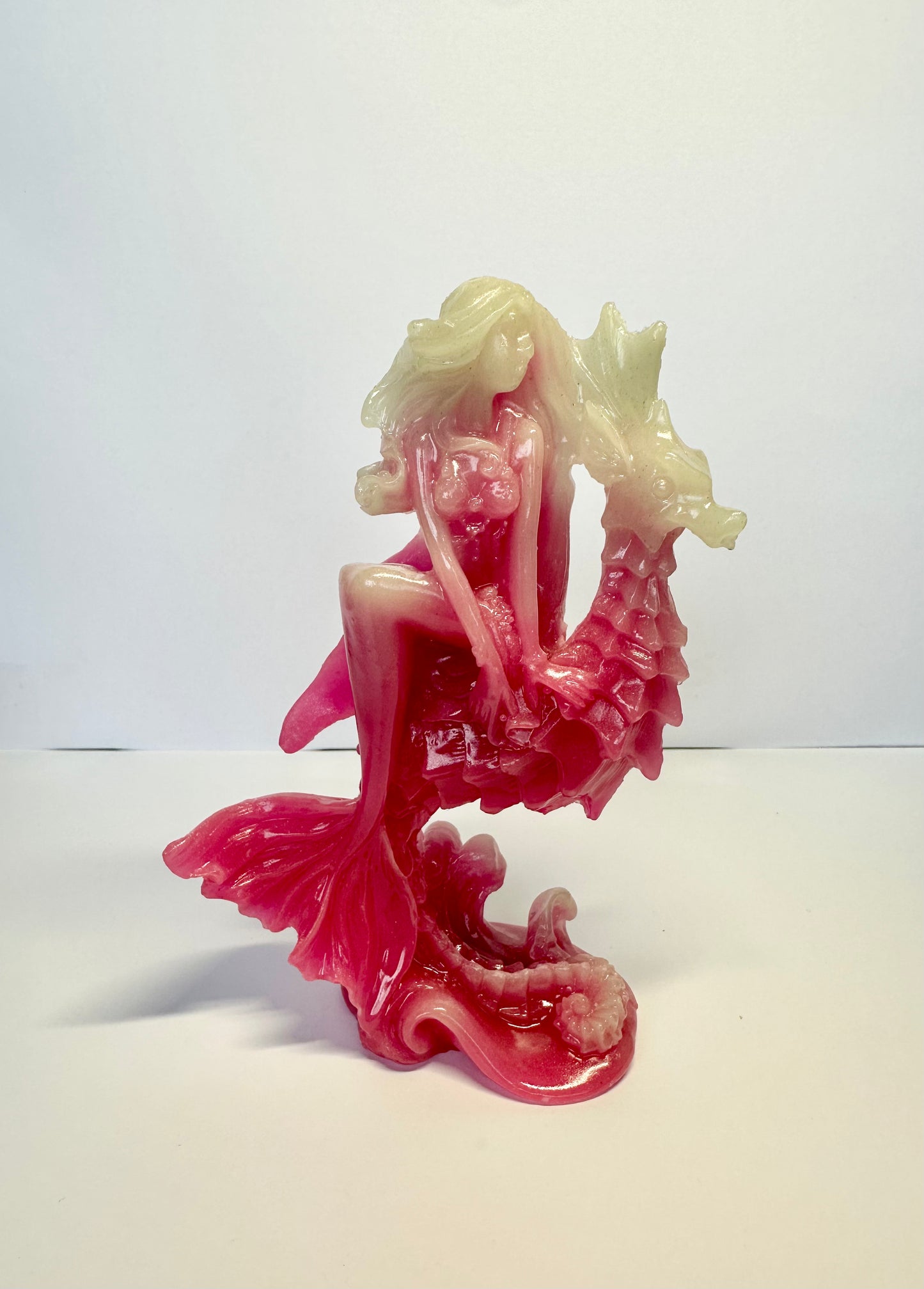 Luminous Mermaid with Seahorse - Pink