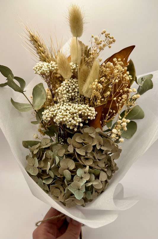 Natural Middy Bouquet